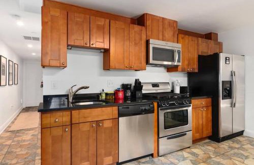 Bloomingdale Apartment | Upscale 2BR Apartment with Patio