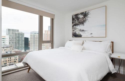 Downtown Boston Apartment | Upscale 4BR Penthouse with Gym & Parking near MGH & TUFTS
