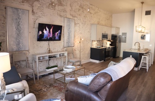 Columbia Apartment | Upscale Apartment in the Heart of Downtown Columbia!