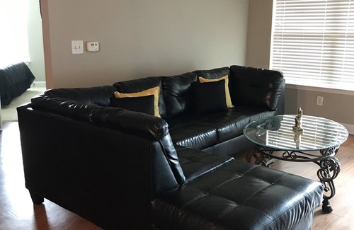 Collier Hills Apartment | Upscale GoldRush Palace