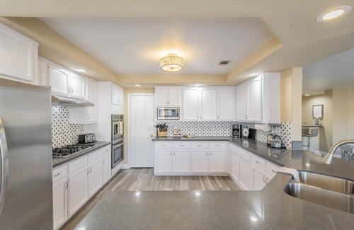 Green Valley House | Upscale home-15 minutes to the strip and close to the airport!