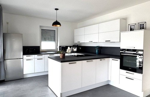 Unteraurach Apartment | Upscale living with balcony, parking space and less than 10 minutes to the city center