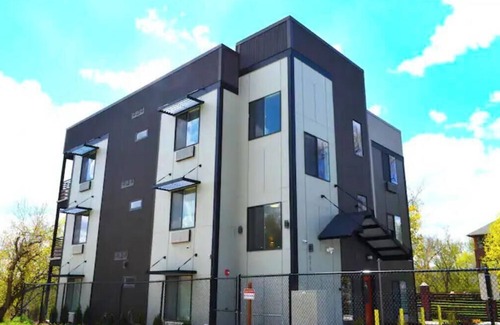 Westside Apartment | Upscale Modern Apt 201 in the heart of Missoula