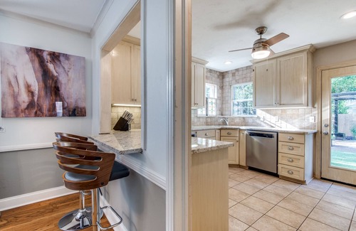 Northwest Dallas House | Upscale, Pet friendly urban retreat