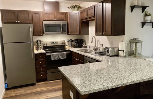 Pinehurst Condo | Upscale, Pet friendly, Main Floor, Bidet toliet Unit 1