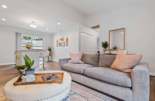Southwest Raleigh House | Upscale Raleigh Retreat | Pet-Friendly | Back Deck
