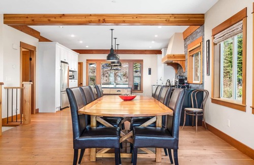 Silver Star Mountain House | Upscale Ski In/Out Duplex on The Ridge with Garage, Private Hot Tub, laundry