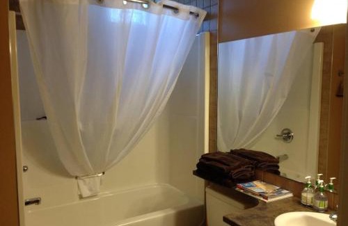 Sooke House | Upscale Sooke Vacation Rental