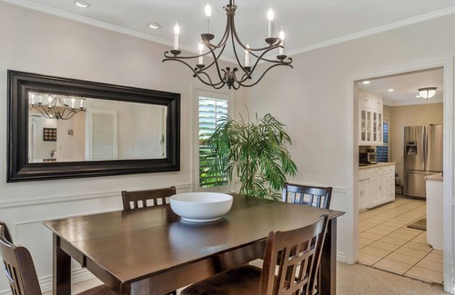 Bakersfield House | Upscale, tranquil, modern oasis: Amazing pool and spa