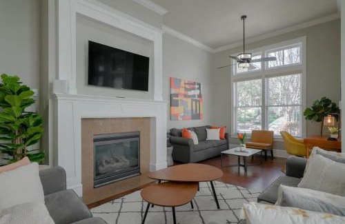 Uptown House | Upscale Uptown Estate in heart of Dallas