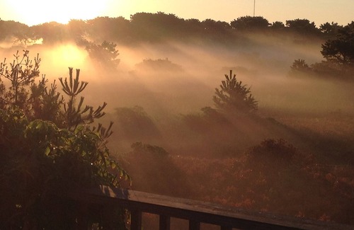 Nantucket House | Upside down house near beach with stunning view over the moor to the ocean