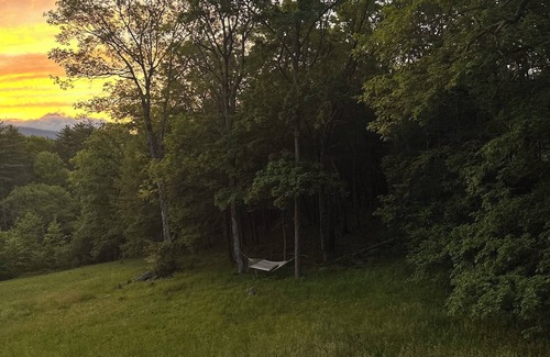 Mount Marion House | Upstate Nature Hideaway In Saugerties/Woodstock - River + Mountain Views