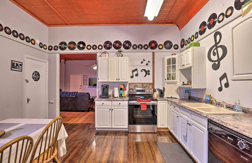 Oaks Corners Apartment | Upstate New York Studio Rental - Pet Friendly
