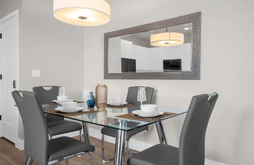 Clermont House | Upstay - Modern Family Home w Private Pool
