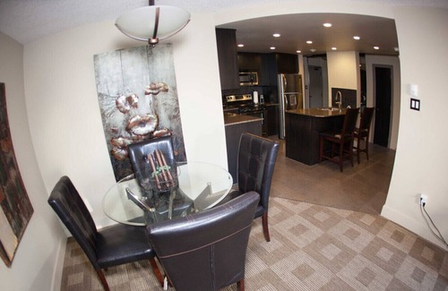 Connaught Condo | Uptown 1D01- 1 Bedroom + Den - Calgary, Alberta