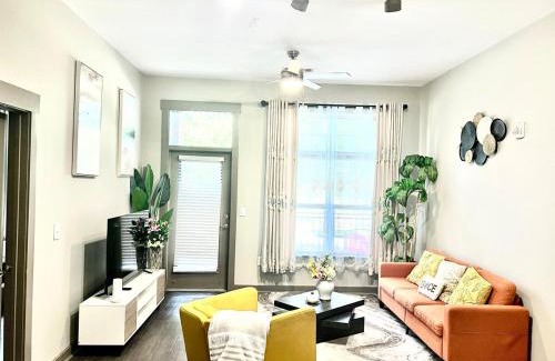 Fourth Ward Apartment | Uptown Charlotte Modern Stay 2BR