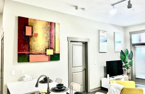 Fourth Ward Apartment | Uptown Charlotte Modern Stay 2BR