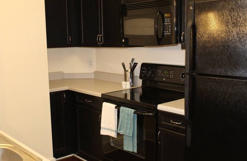 Third Ward Condo | Uptown Condo with views and friendly vibe