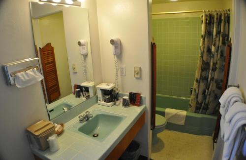 Port Angeles Hotel | Uptown Inn