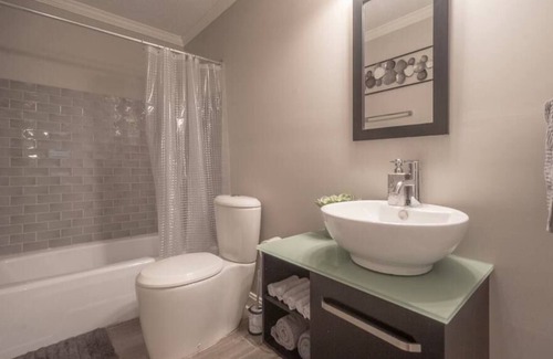 Greenville Apartment | Uptown Renaissance Crosswalk