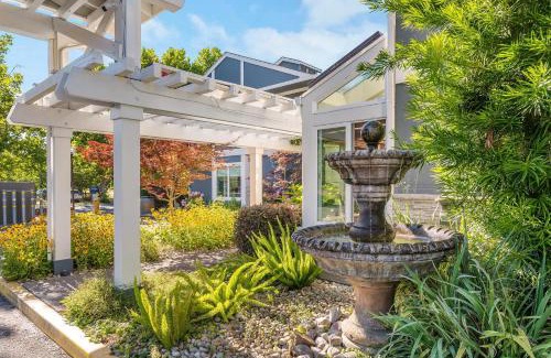 Calistoga Hotel | UpValley Inn & Hot Springs, an Ascend Collection Hotel
