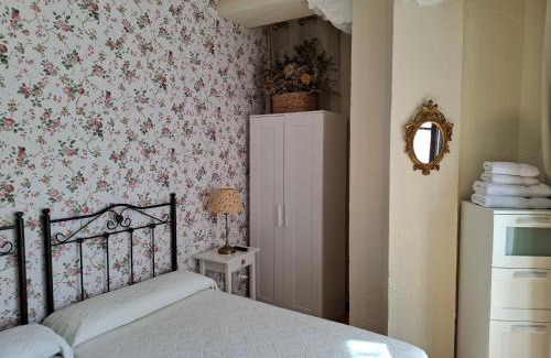 Oviedo City Centre Bed & Breakfast | Uría 25 rooms