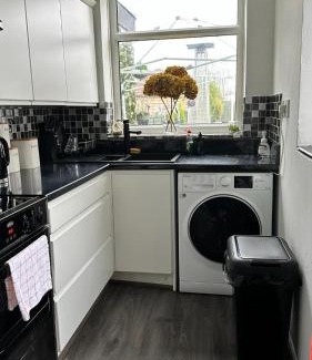 Failsworth Apartment | Ur Place 204