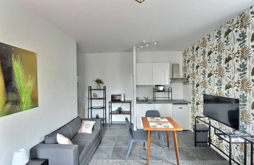 Mulhouse Apartment | "Urbaine Jardin" Charming studio ideally located "Les Péri-Urbaines"