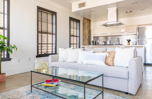 Historic Core Apartment | Urban 1-bedroom Apartment