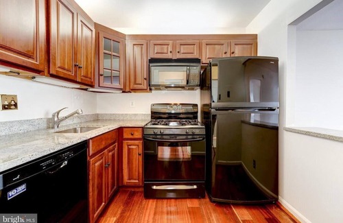 Friendship Village Condo | Urban, 1 Bedroom Unit in Downtown Chevy Chase MD, for minimum 6 months rent term
