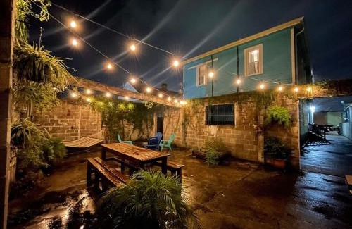 Seventh Ward House | Urban 3 bedroom Local Art Filled Frenchman Oasis