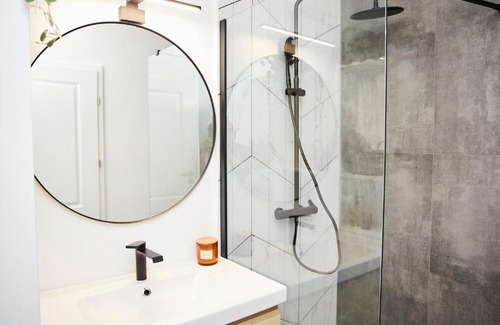 Bistrita Apartment | Urban Apartment