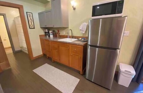 Springfield Apartment | Urban Apartment - The Annex