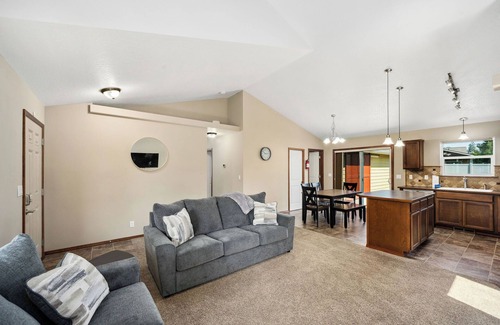 Coeur d'Alene House | Urban Bliss |Cozy 3-Bedroom Vacation Rental in Coeur d'Alene