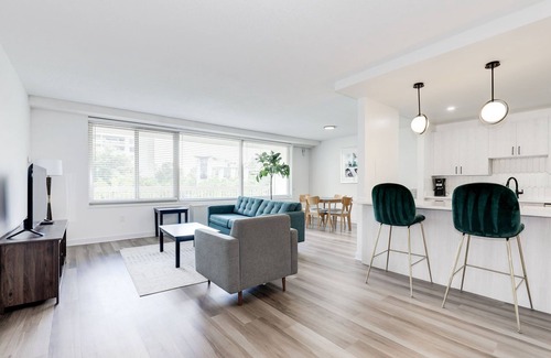 Aurora Highlands Apartment | Urban Charm: 2BR Modern Retreat Close to Downtown