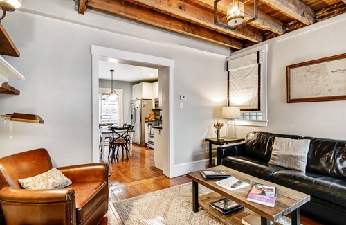 Center City House | Urban Charm! 4BR/2BR Retreat w/Patio & Parking