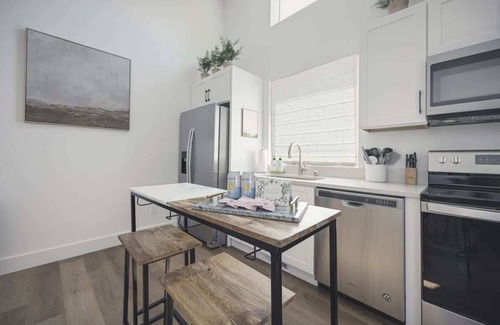 Talbot's Corner House | Urban-chic Home in Nashville - Close to Broadway!