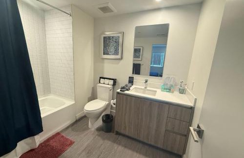 Pico-Union Apartment | Urban Chic residence in Central LA