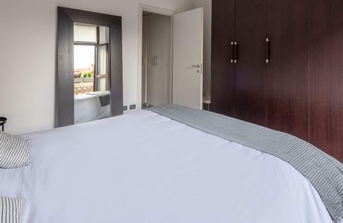Zona Farini Apartment | Urban District Apartments - Milan Lancetti Style (1BR)