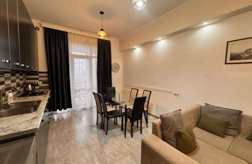 Tbilisi City Centre Apartment | Urban Duo Retreat
