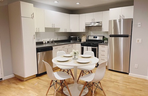 Golden Hill Condo | Urban Escape: Trendy 1-Bed Condo with Balcony