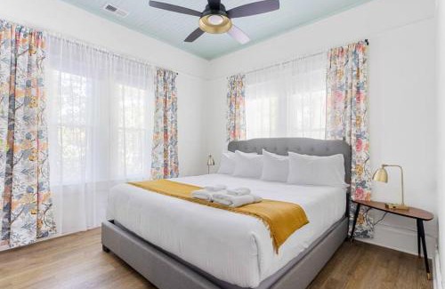 Columbia House | Urban Farmhouse-Sleeps 8