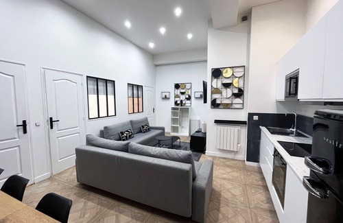 10th Arrondissement Apartment | Urban Flat 66 - Pretty 3 bedroom in Paris