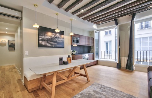 Strasbourg -Saint-Denis Apartment | Urban Flat 70 B - Authentic Parisian Flat