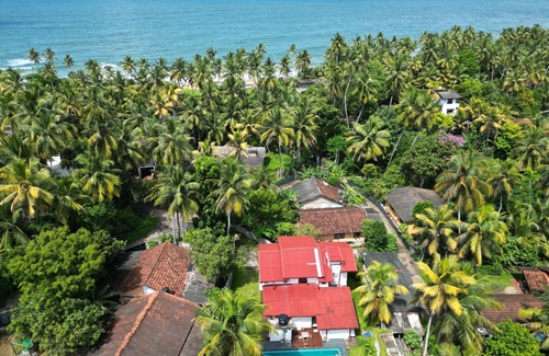 Gintota House | Urban Galle Villa with charming 4 Bedrooms