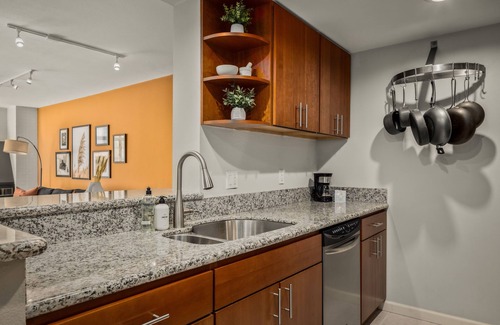 LoDo Condo | Urban Gallery Loft | King Bed | Larimer Square