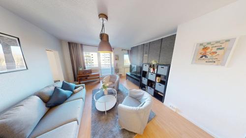 Borna-Heinersdorf Apartment | Urban gelegenes Apartment mit WLAN