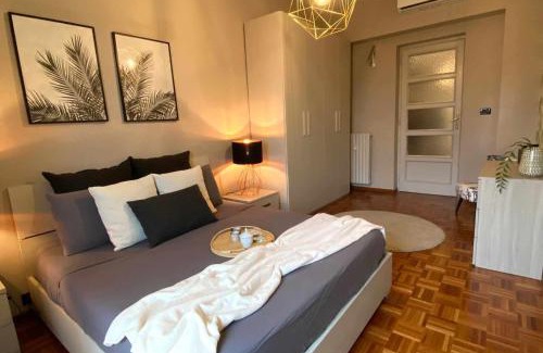 Cit Turin Apartment | Urban Jungle apt - Self Check-in, Metro, Train