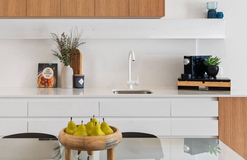 Caulfield East Apartment | Urban Living at Its Best
