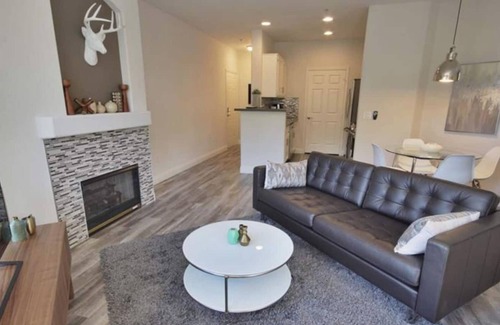 Spring Valley Condo | Urban Living at The Vistana